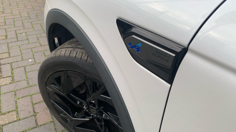 Renault Arkana 1.6 E-Tech FHEV 145 Esprit Alpine 5dr Auto Hybrid Estate